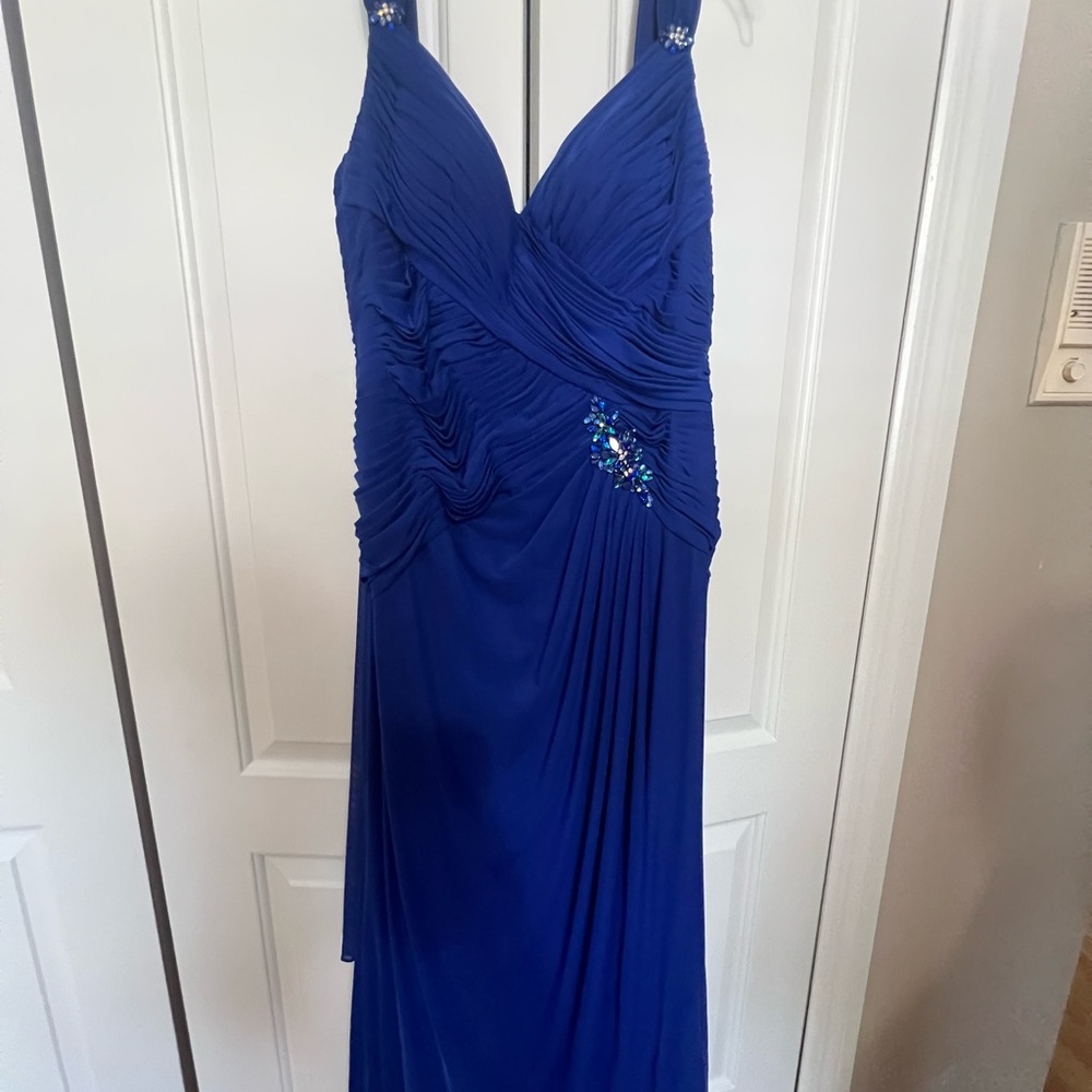 Mon Cheri Blue Sleeveless V-Neck Gown for Prom